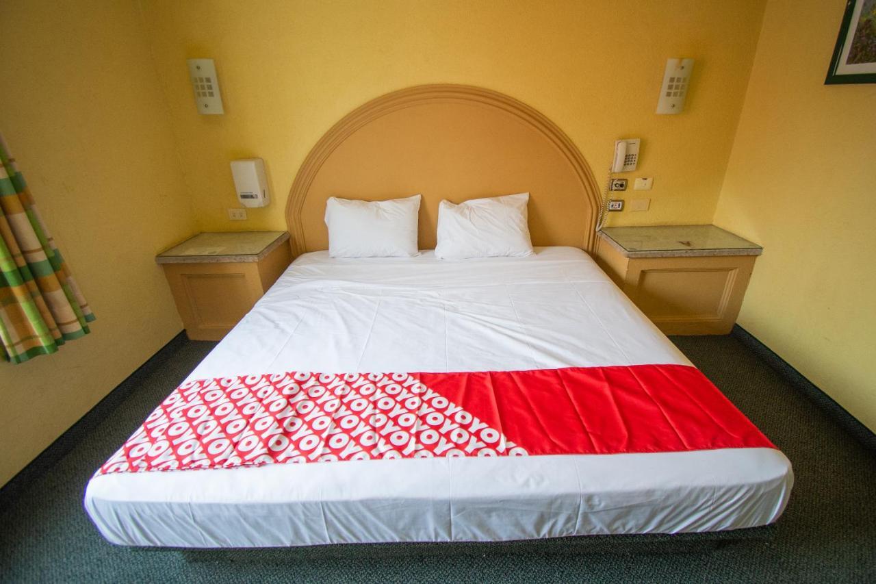 Auto Hotel Hacienda Arriba เลออน ภายนอก รูปภาพ
