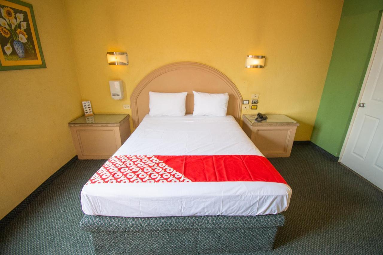 Auto Hotel Hacienda Arriba เลออน ภายนอก รูปภาพ