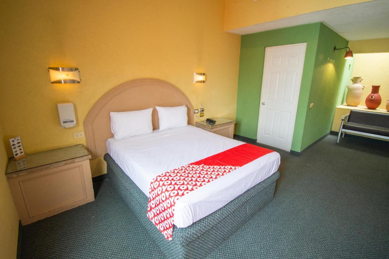 Auto Hotel Hacienda Arriba เลออน ภายนอก รูปภาพ
